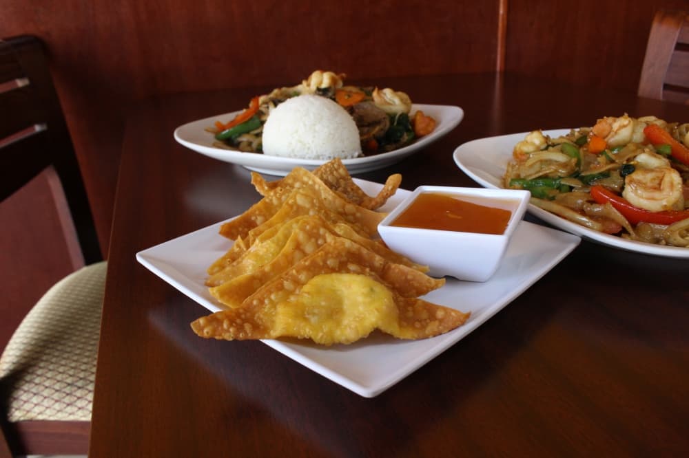 Husband and wife serve up Asian cuisine at Magnolia Thai Restaurant