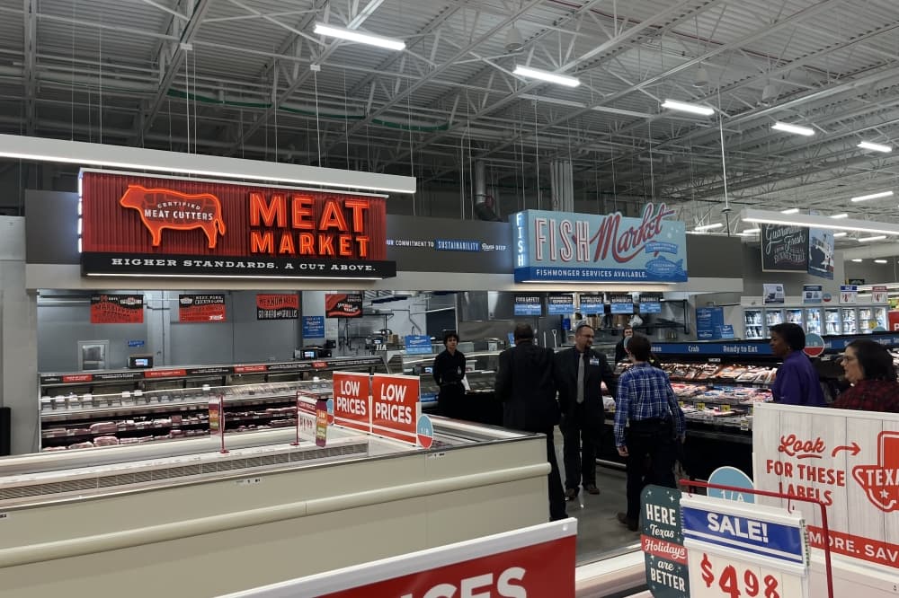 The new H-E-B Willis location offers meat and seafood departments. (Peyton MacKenzie/Community Impact)