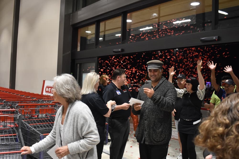 Magnolia Place H-E-B opens for business
