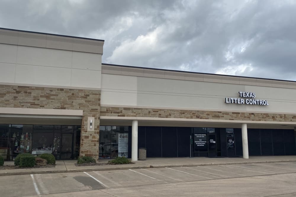 Texas Litter Control opens resale shop in Tomball