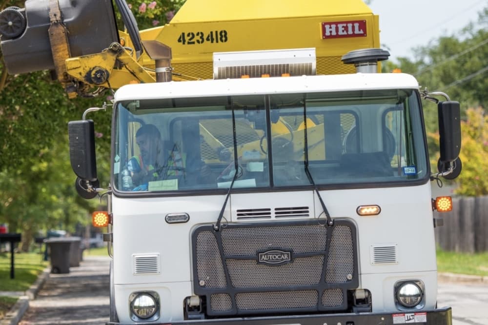 Some San Antonio residents seeing changes in garbage, recycling collection times