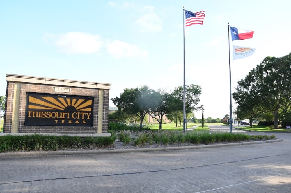 Missouri City City Council approves resolution offering support for railroad monitoring grant