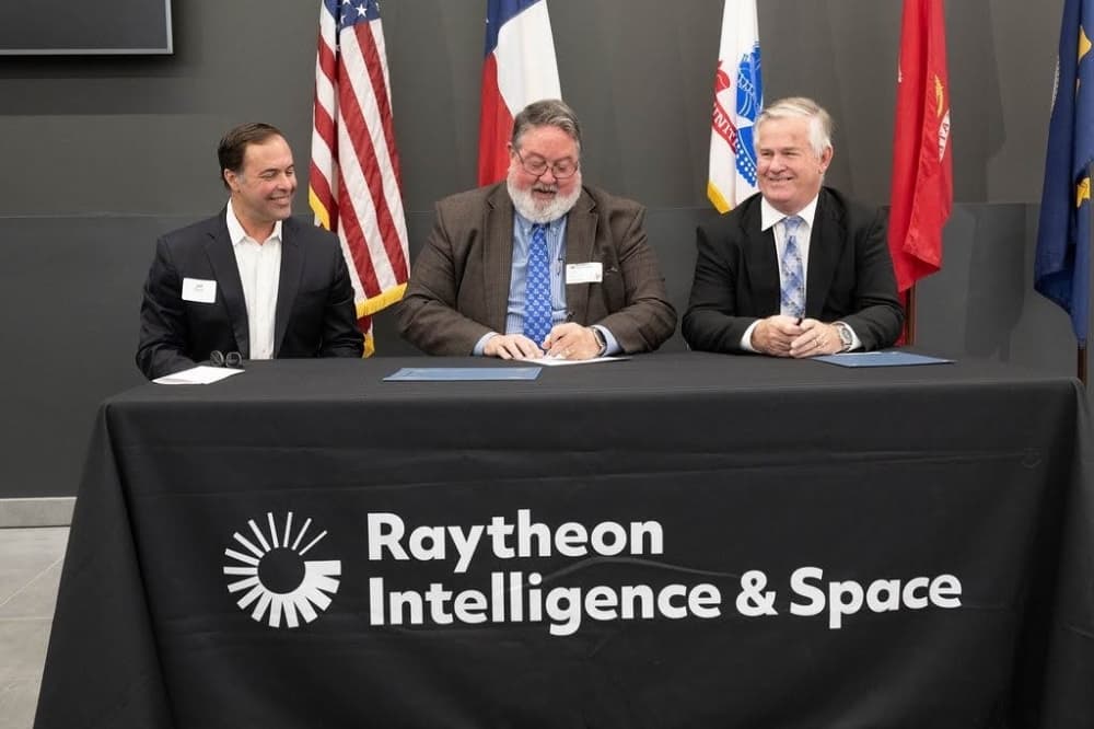 Collin College, Raytheon, Department of Labor partner for regional apprenticeship program