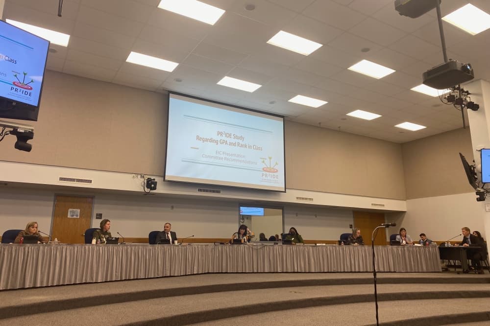 Round Rock ISD trustees table updates to policy dictating courses considered for rank in class