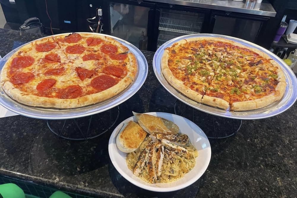 Jake’s Gameday offering burgers, pizza, beer in Plano