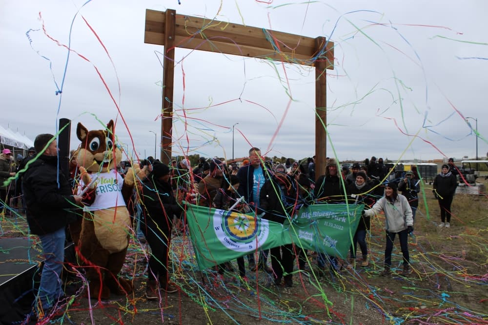 Big Bluestem Trail, the first feature to debut within Grand Park, opened Nov. 19 with an inaugural walk attended by Frisco City Council members, city staff and local residents. (Colby Farr/Community Impact)