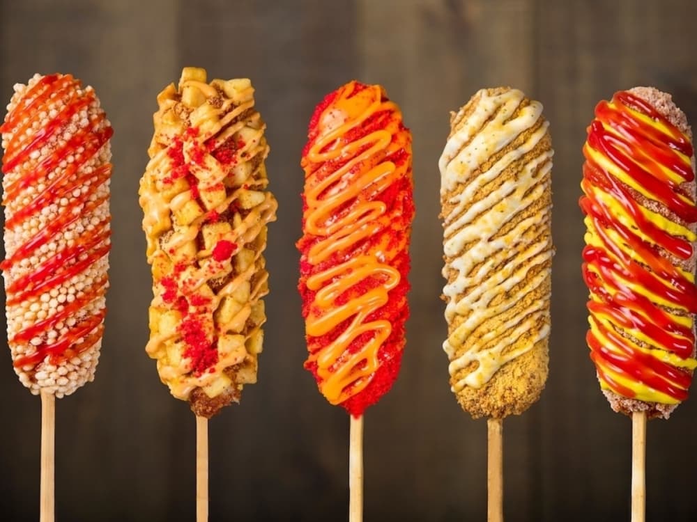 Two Hands Corn Dogs plans second Sugar Land location in early 2023
