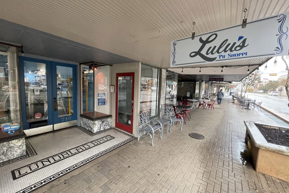 Lulu’s Pie Shoppe held grand opening Nov. 12 at the Georgetown Square