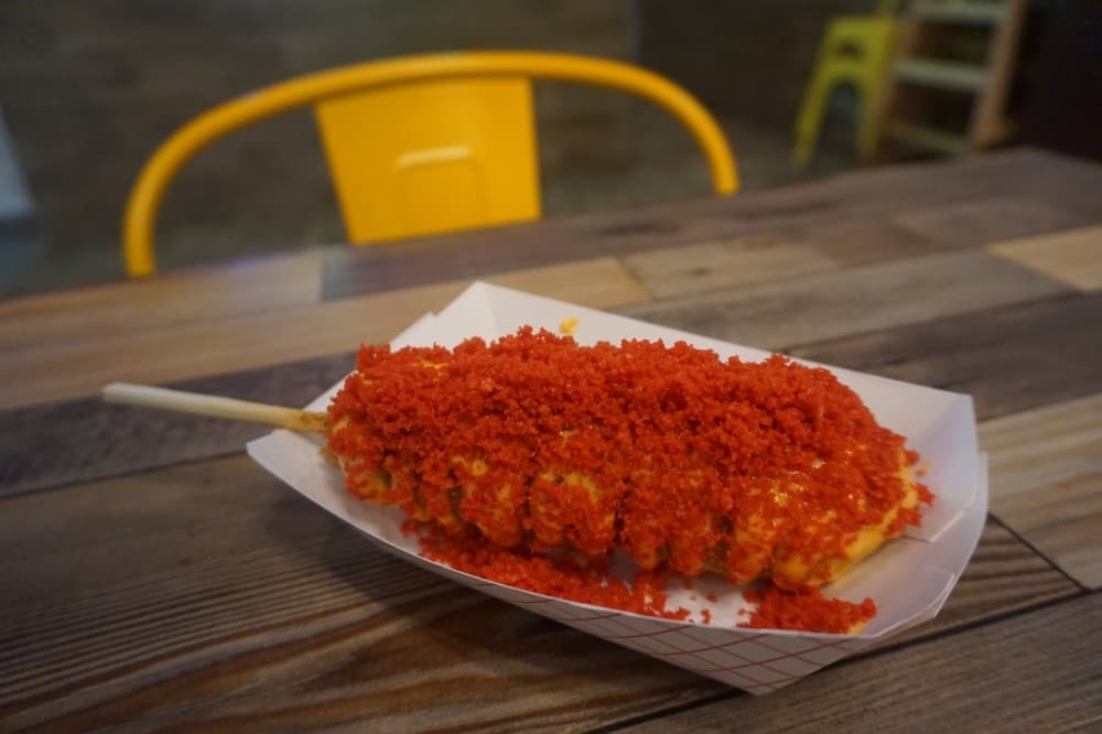 Two Hands Corn Dogs opens first Sugar Land location Dec. 3