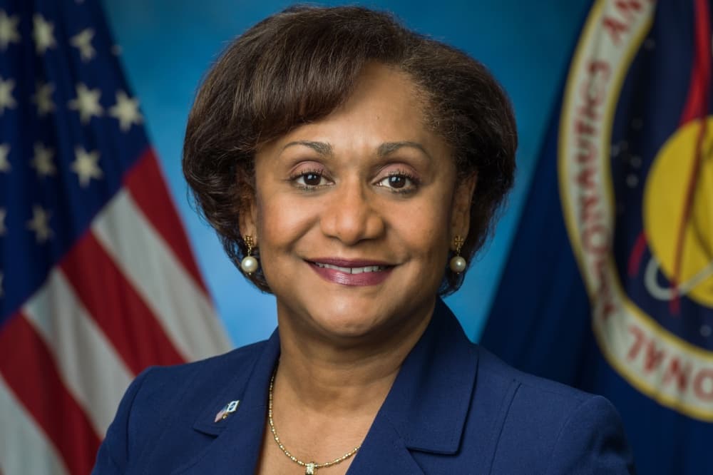 NASA Johnson Space Center director to receive 2023 Quasar Award from Bay Area Houston Economic Partnership