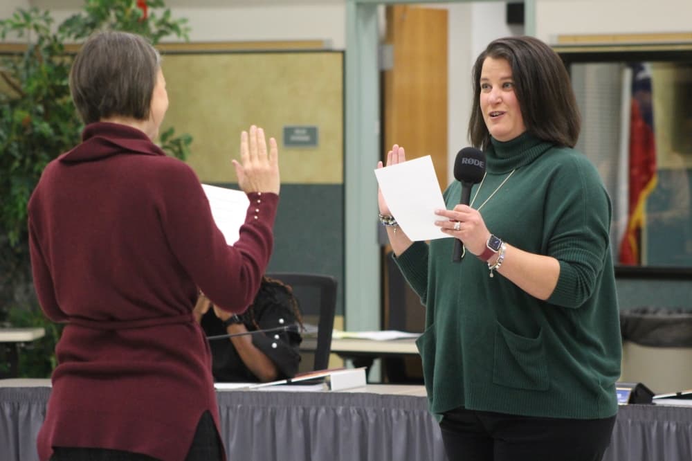 Leander ISD Place 6 Trustee Francesca Romans takes the oath of office. (Grant Crawford/Community Impact)