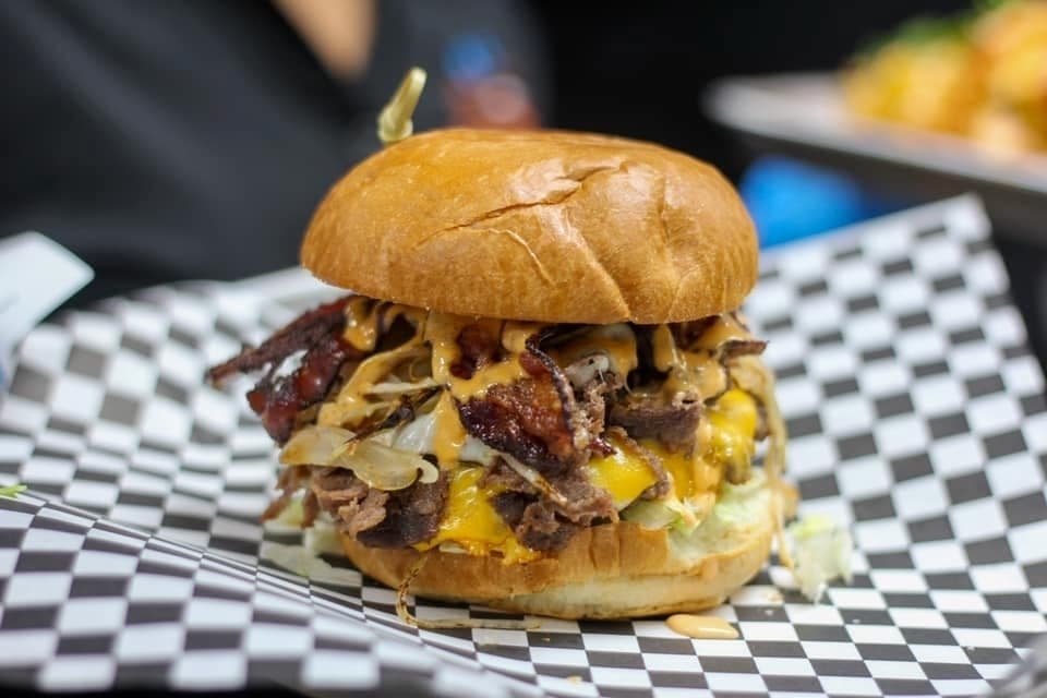 OMG! Burger to bring halal American cuisine to Pearland