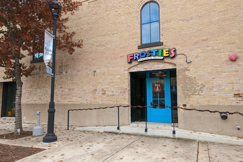 Frosties now serving up daiquiris to go in Hutto