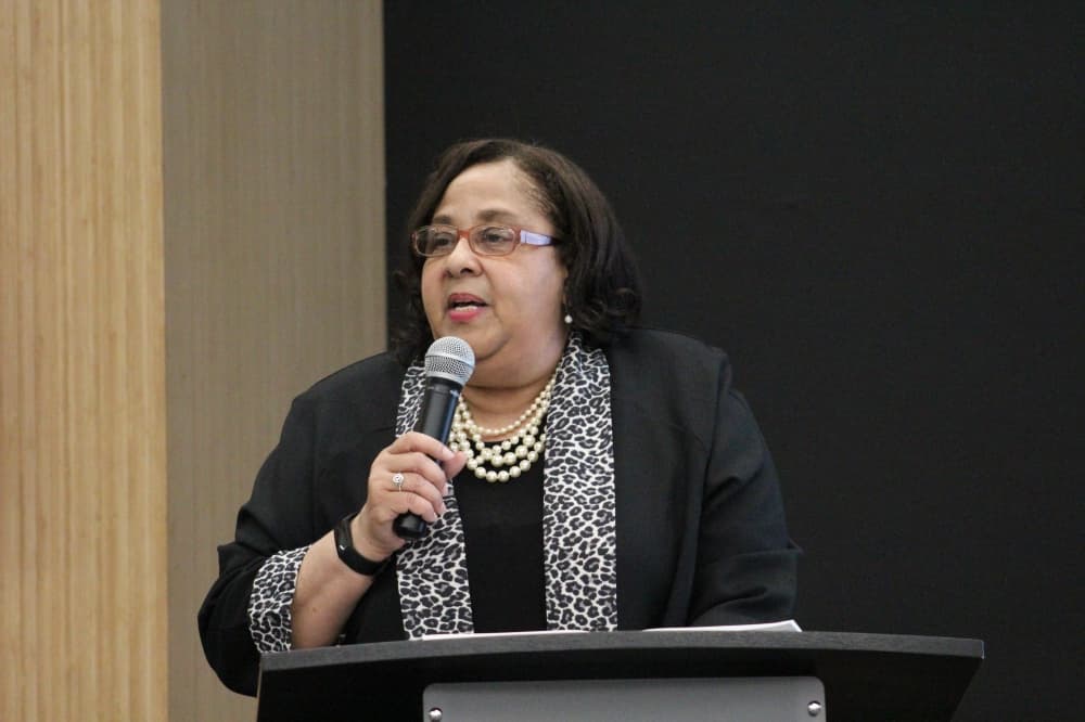 Spring ISD board considers 2023-24 school year calendar, swears in re-elected trustees