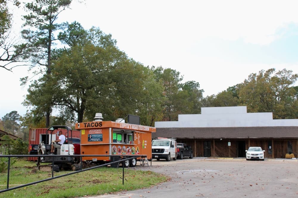Feeder Streat food truck park, arcade to open in Q2 2023 in New Caney