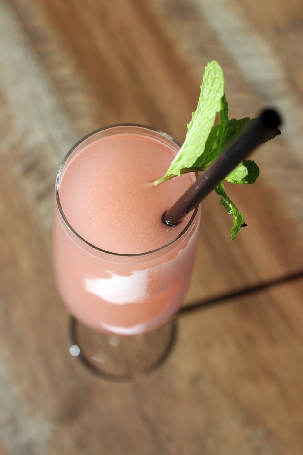 Frosé ($12) combines Rosé Wine, 42 Below Vodka and strawberry simple syrup. (Karen Chaney/Community Impact)