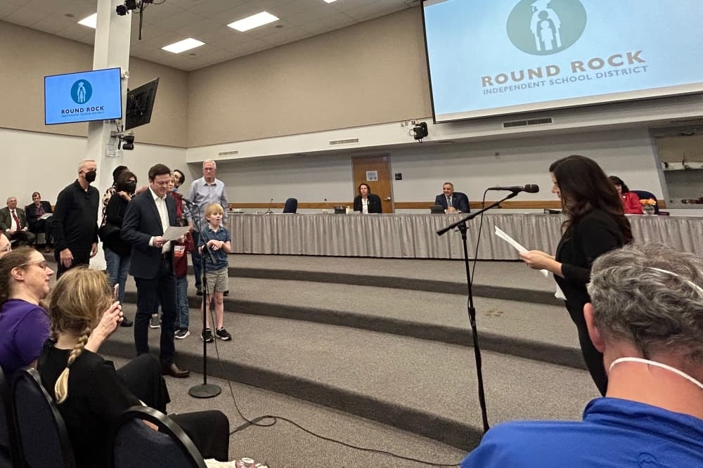 Round Rock ISD trustees sworn in following November election