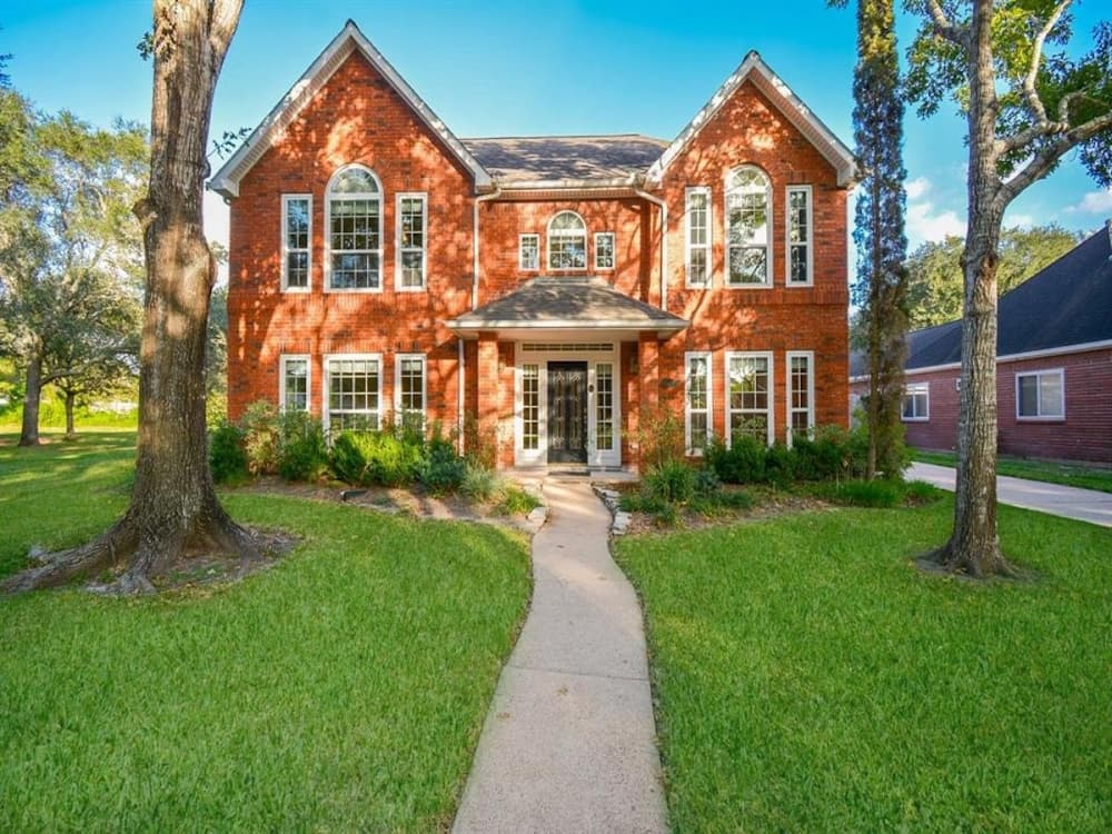 Sugar Land eyes home revitalization program