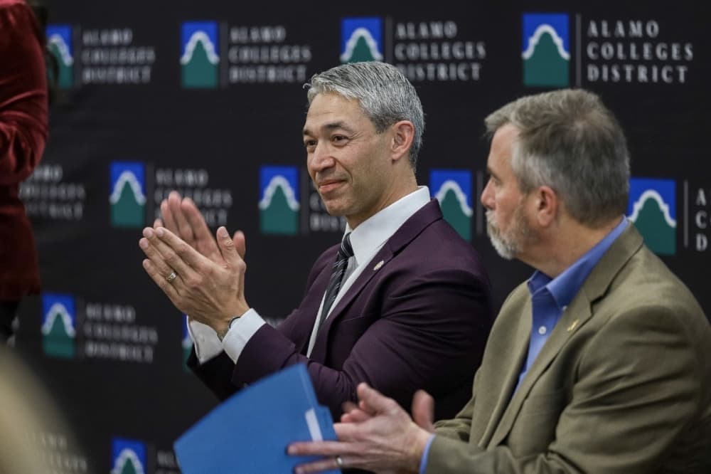 Alamo Colleges District expands tuition-free college offer to 73 San Antonio-area high schools