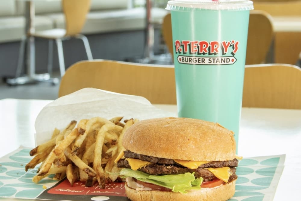 Austin-based chain P. Terry’s Burger Stand grows throughout Central Texas