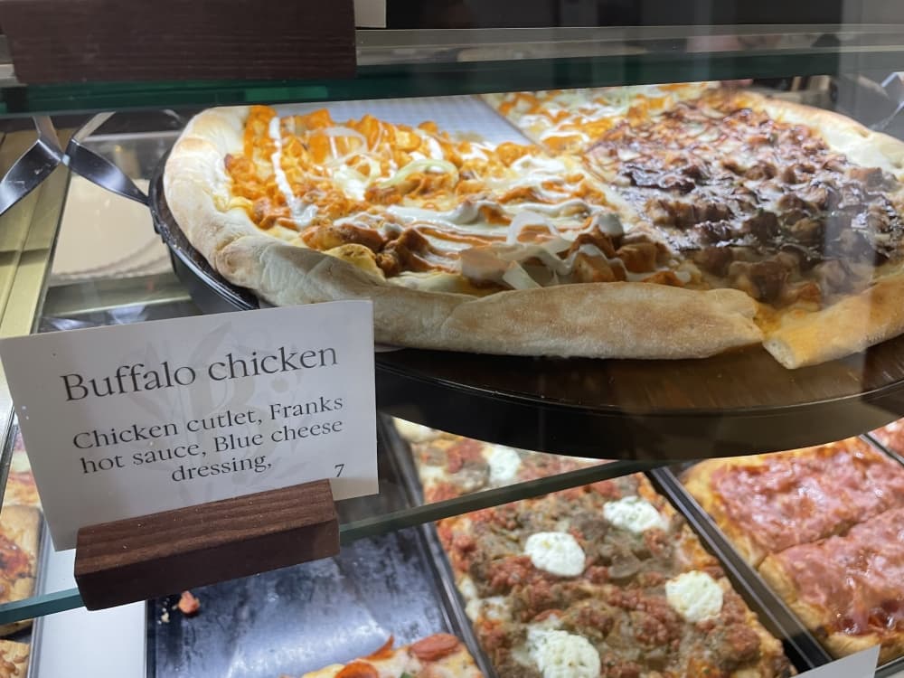 buffalo chicken pizza