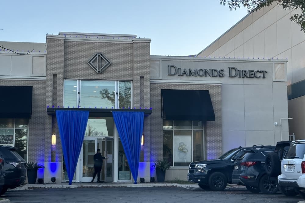 Diamonds Direct celebrates 10 years of business in The Domain