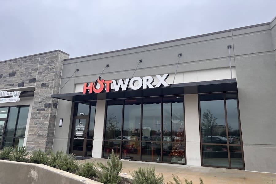 Hotworx heats up Kyle with hot yoga, Pilates and more