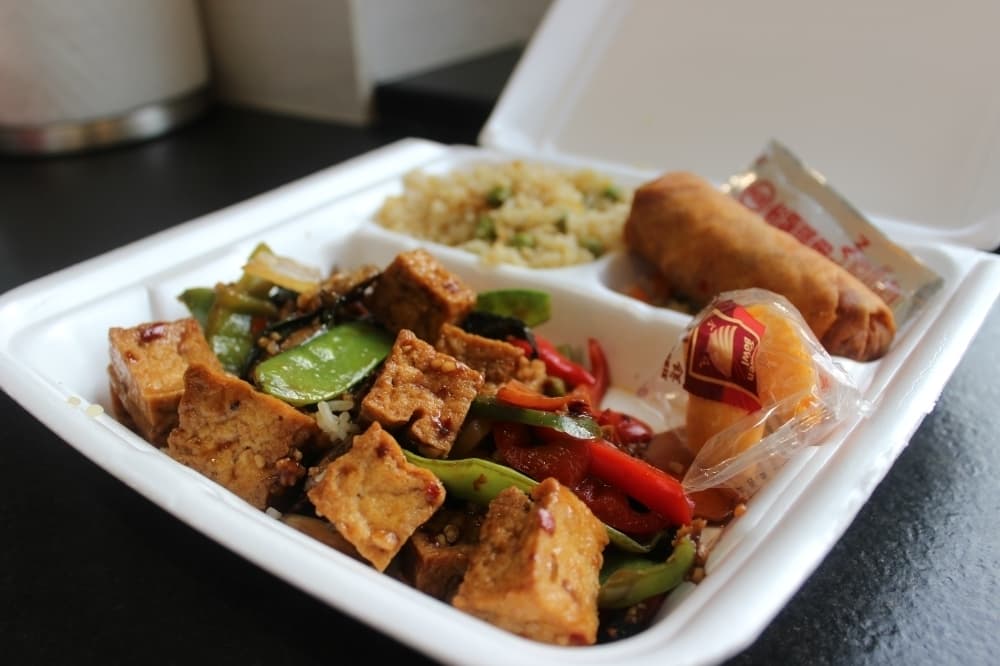 lunch plate in to go container at red lotus asian grille