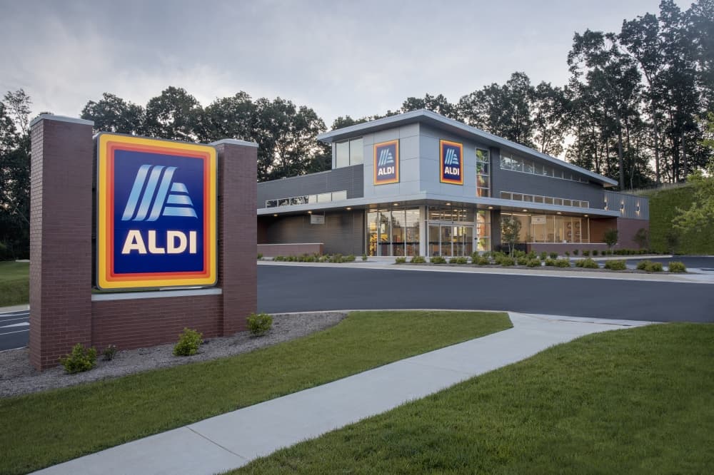 See what major grocery chains, pharmacies are open, closed in Conroe, Montgomery Dec. 24-25