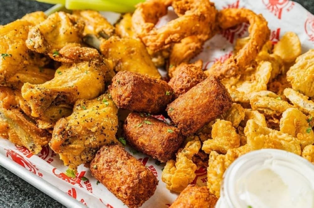 Shell Shack offering seafood cuisine in Lake Highlands