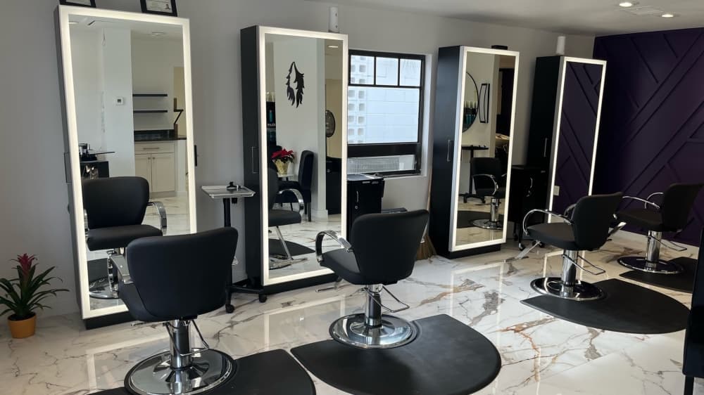 Salon Efrain now open on West Gray Street in River Oaks