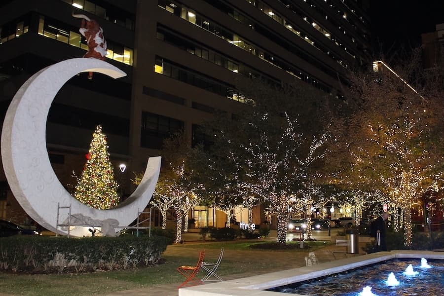 Snap a festive photo, attend a concert and more things to do in Richardson
