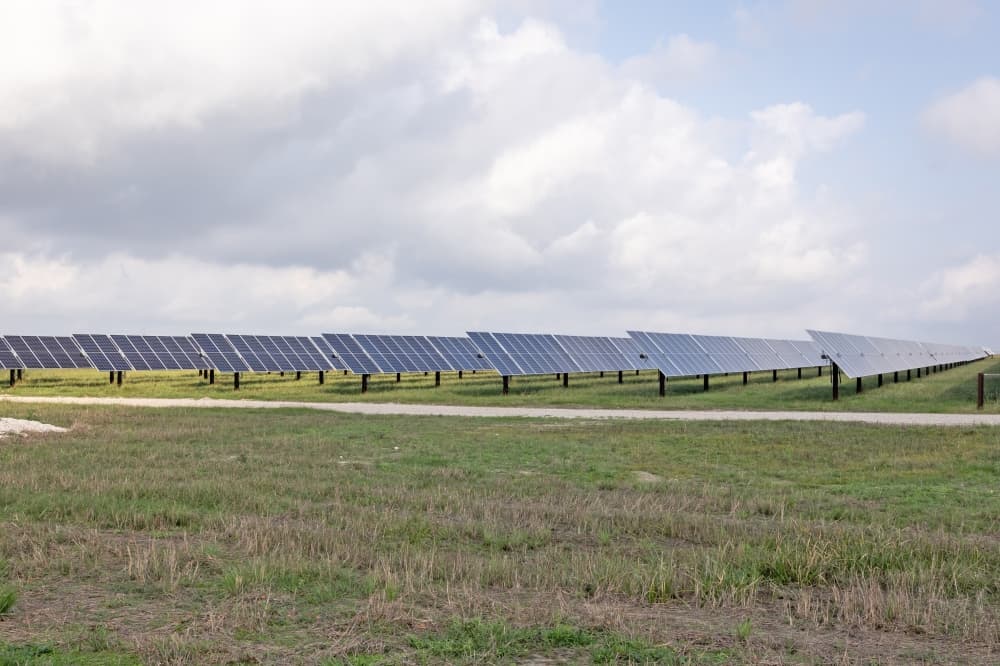 Solar project completes construction in west Brazoria County