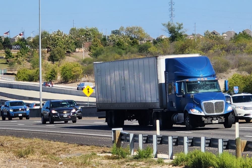 I-35's Loop 1604 eastbound entrance ramp, Lookout Road turnaround to be closed in January