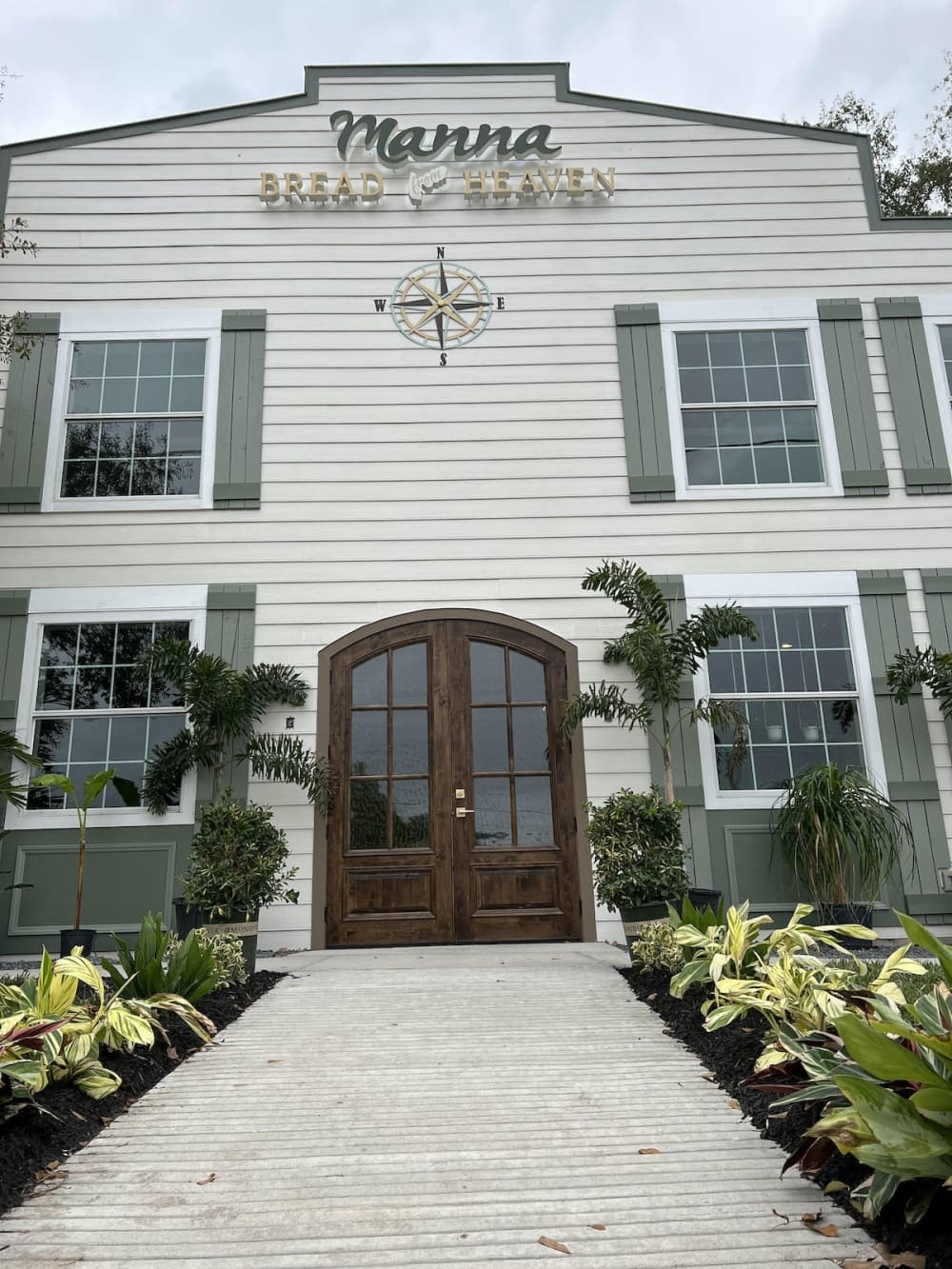 The artisan bakery was previously located in the Northpointe area since 2017 and has expanded at its new Tomball home to include a sit-down cafe on Commerce Street. (Courtesy Manna Bread from Heaven)
