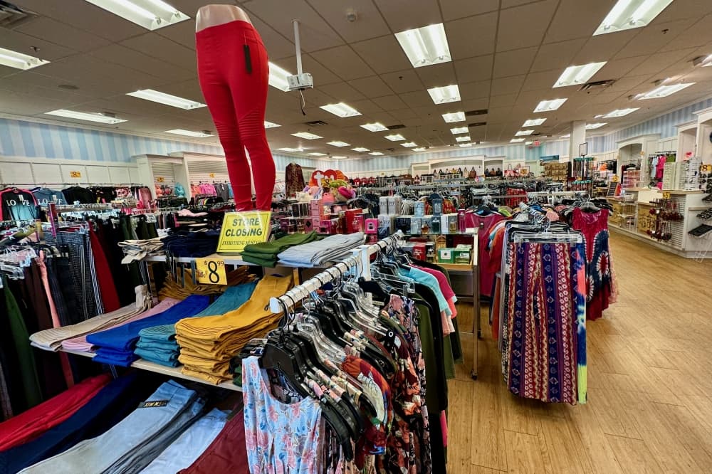 Cosmos clothing store at Arbor Walk to close by end of March