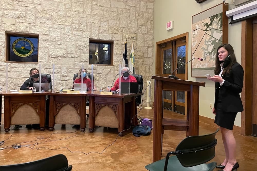 Keri Collins speaks to Sunset Valley City Council on Jan. 4, 2022, to advocate for the completion of Google Fiber in the Meadows and Villas neighborhoods. (Courtesy of Anita Garza)