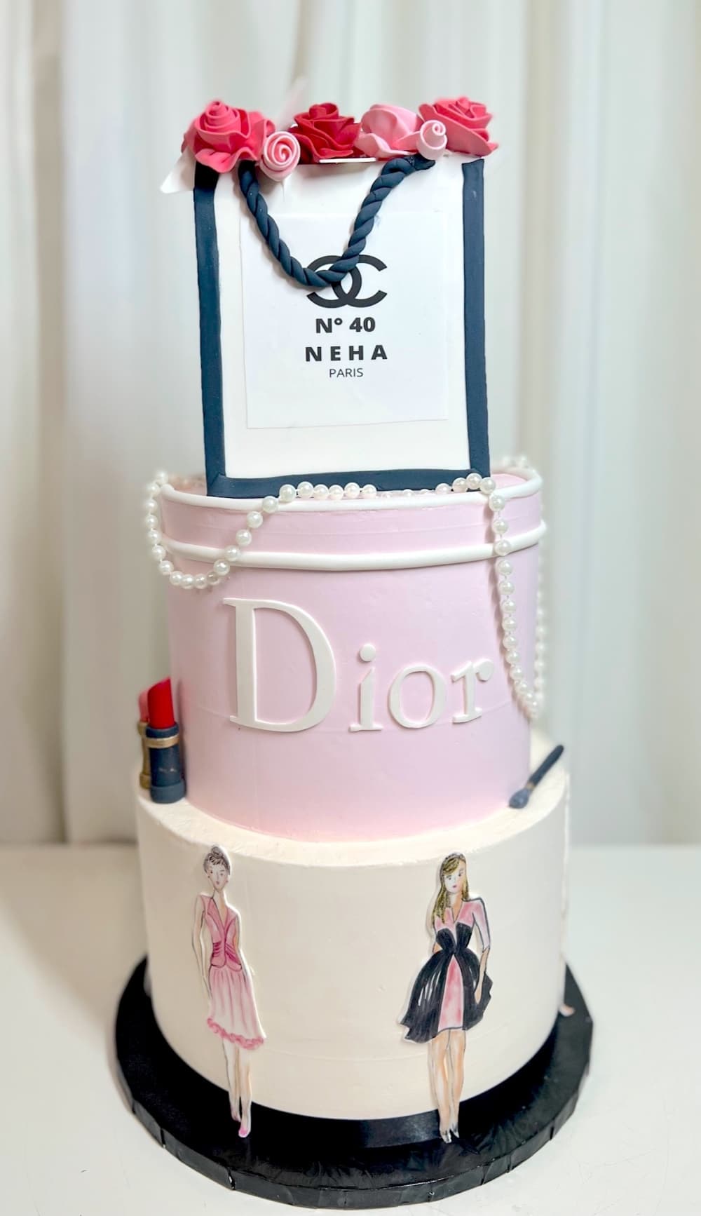 The bakery offers custom cakes for any occasion. (Courtesy Dolce Art Custom Cakes)