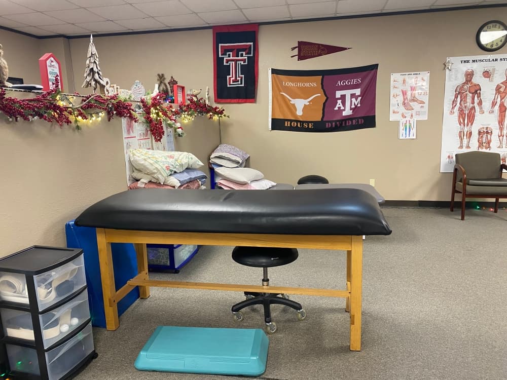 therapy in motion interior room with exam table