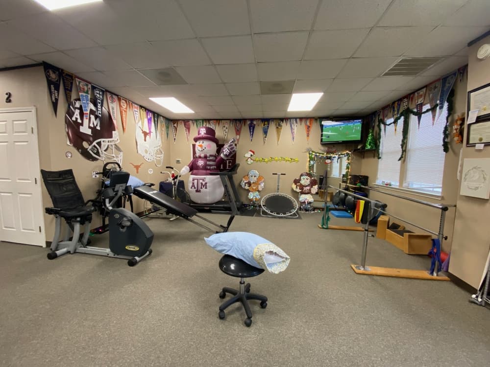 therapy in motion interior with physical therapy equipment