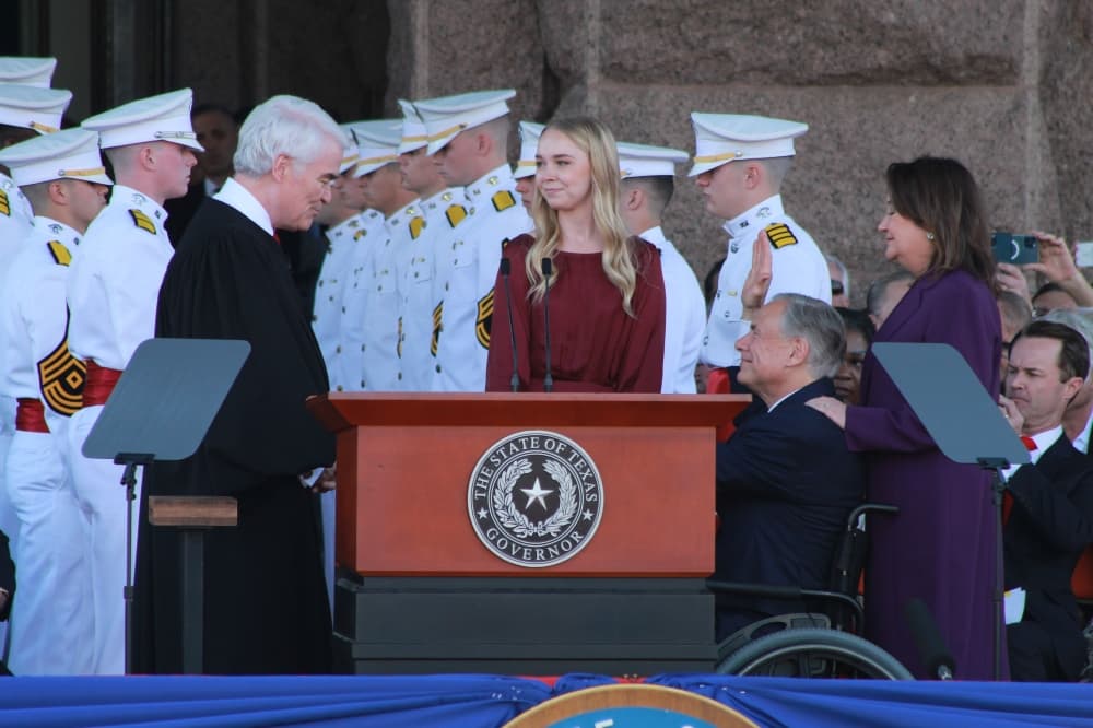In inauguration speech, Gov. Abbott vows to prioritize property tax relief, education during legislative session