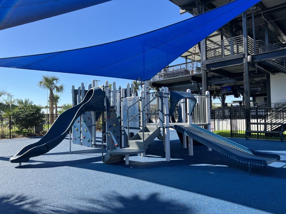 To cater to its younger guests, PopStroke also has a playground.