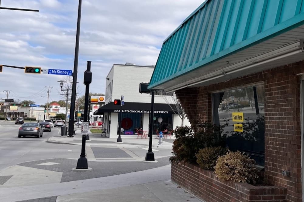 Yummy Deli opens deli shop in historic downtown Richardson