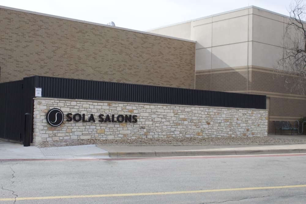 Sola Salons opens studios in Barton Creek Square
