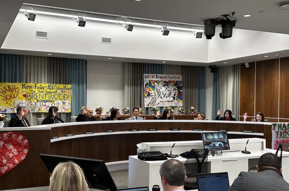 AISD trustees start $42K search for next superintendent
