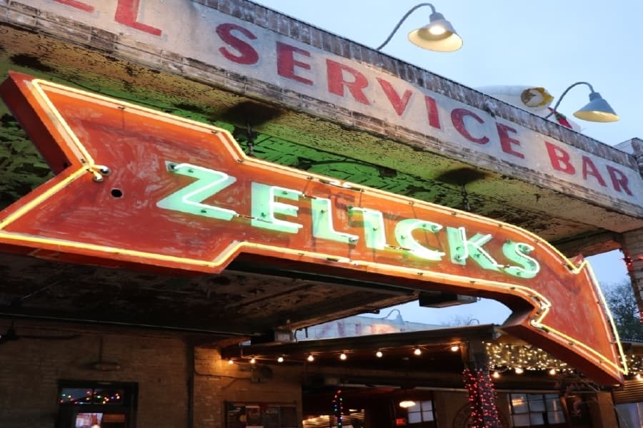 One of Jay Gordon's local favorite signs is for Zelick's Icehouse in San Marcos. (Zara Flores/Community Impact)