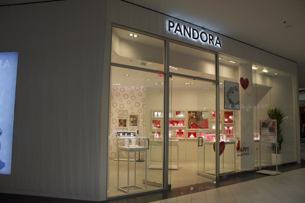  Pandora is known for designing and manufacturing hand-finished jewelry at affordable prices. (Elle Bent/Community Impact)