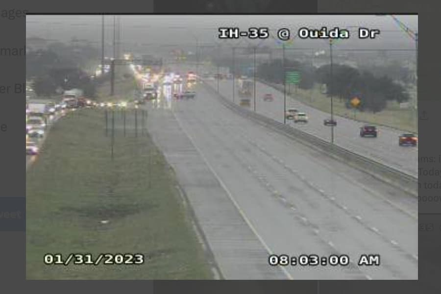 Closures dominate San Antonio area amid wintry weather