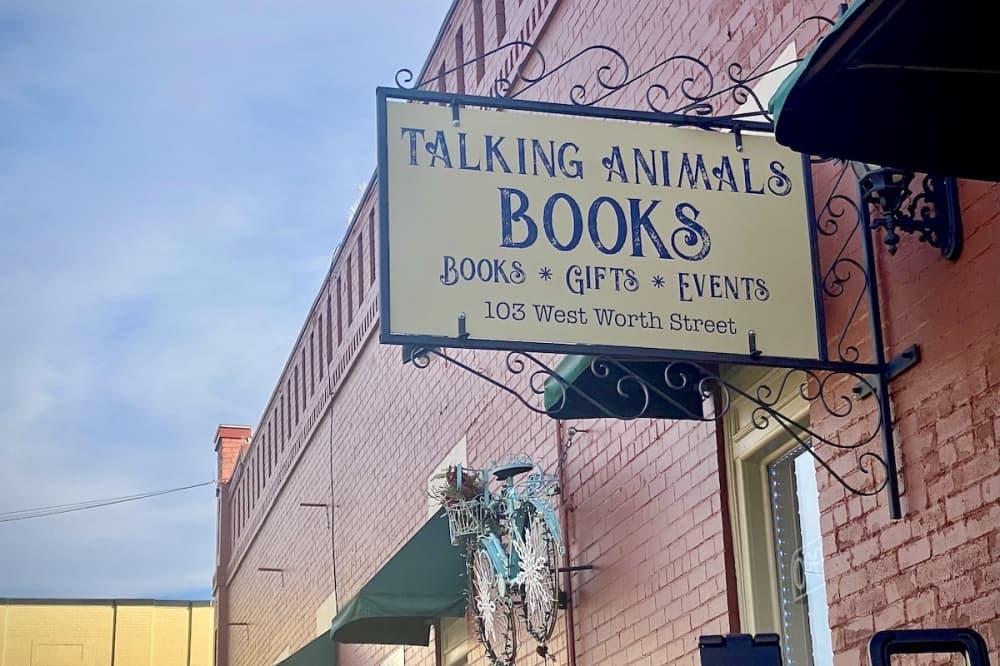 Talking Animals Books opens as Grapevine’s first independent bookstore