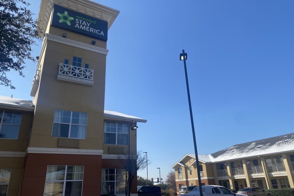 Lake Highlands hotel owner change possible as rezoning vote nears